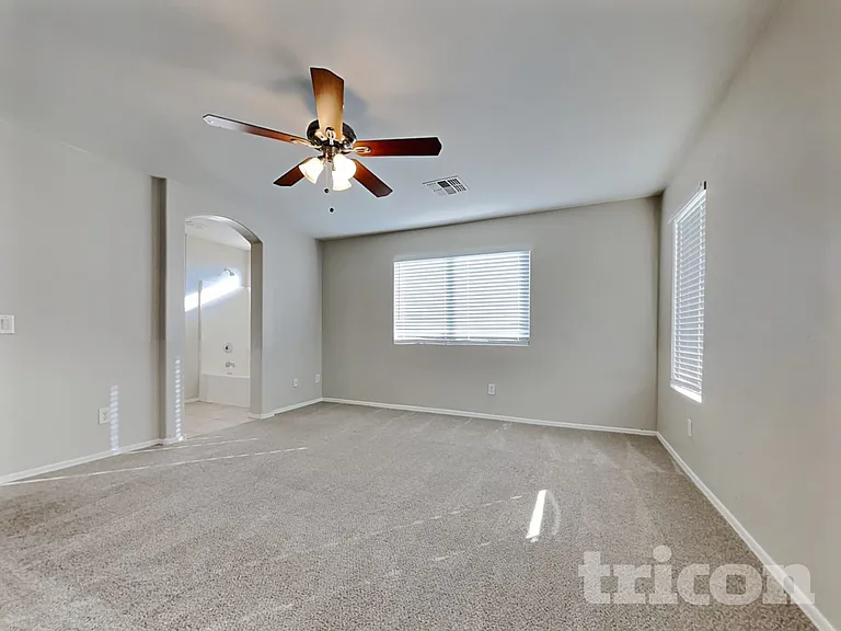 2651 S 89th Ave — Photo 6