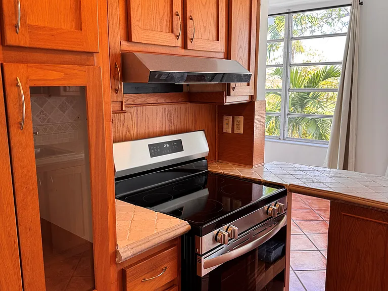 7800 Carlyle Ave #3D — Photo 4
