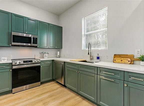 4th image of 6238 Baccich St