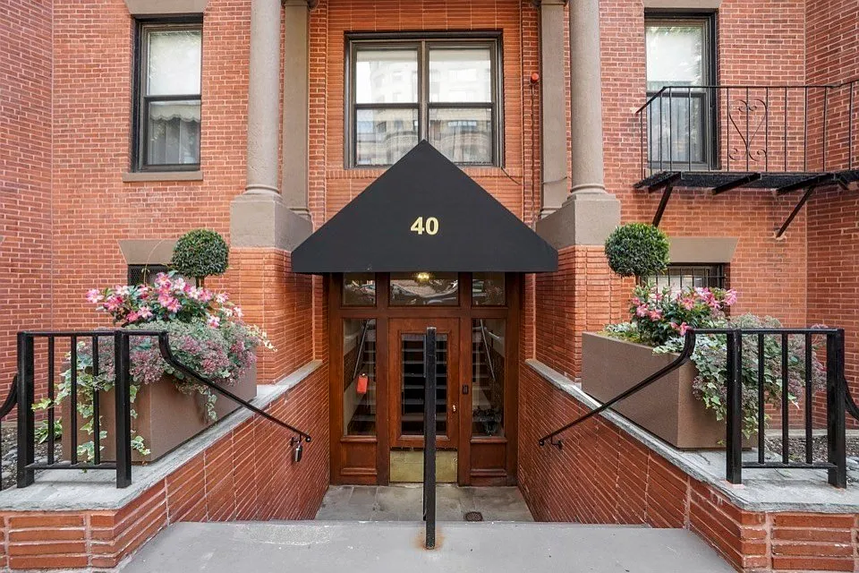 Building Photo - 38-40 Saint Botolph St #45
