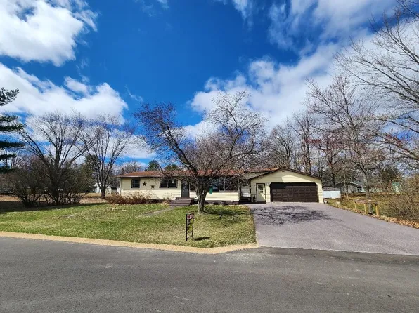 206 Roberts St, Friendship, WI 53934