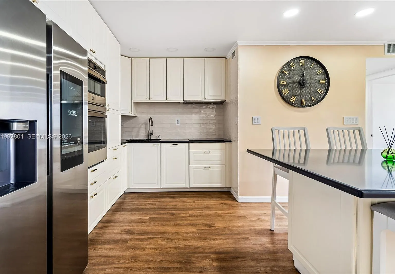 Olympus Condo Phase — Photo 1