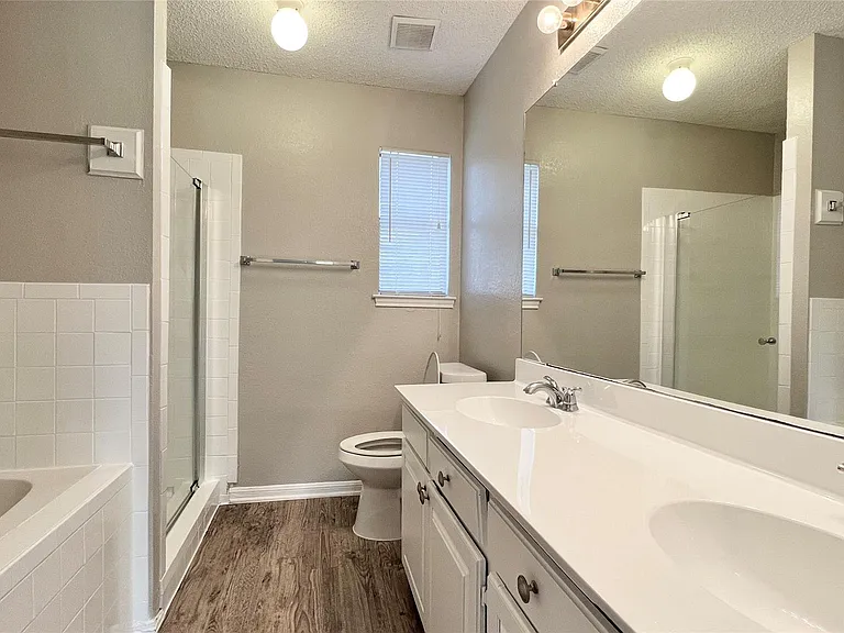 9201 Simmons Rd #117 — Photo 15