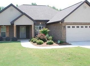 129 Daffodil Ct, Prattville, AL 36067