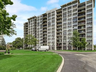 8809 W Golf Rd APT 1I, Niles, IL, 60714