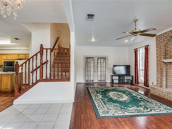 4th image of 2200 Eva Ln