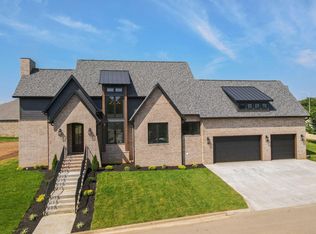 3806 E Woodhue St, Springfield, MO 65802