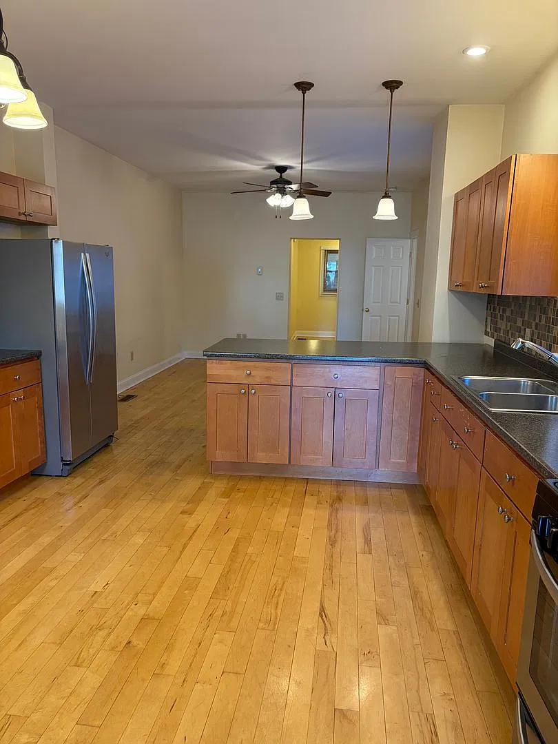 214 North Ave — Photo 1