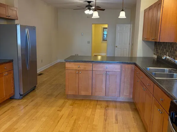 214 North Ave, 214 North Ave APT D, Burlington, VT 05401