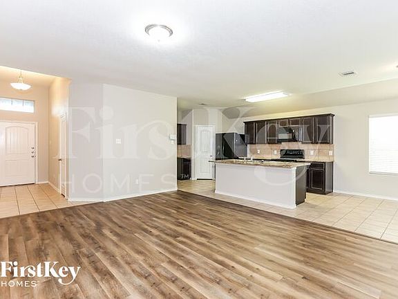 3rd image of 2629 Swift Creek Dr
