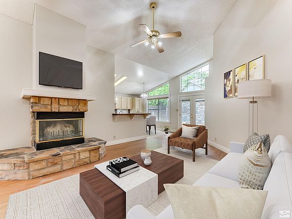 5th image of 4402 Garratt Cir