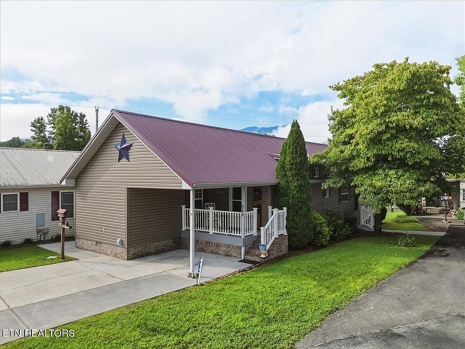 1st image of 856 Peacock Ridge Dr