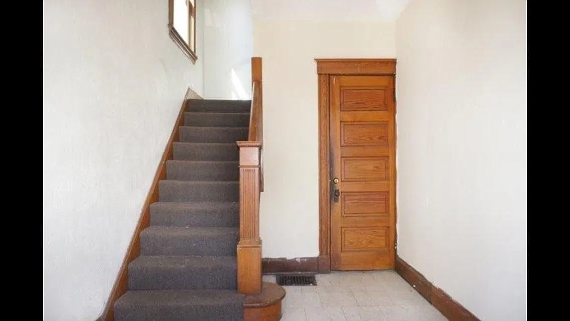 216 Bosley St — Photo 3