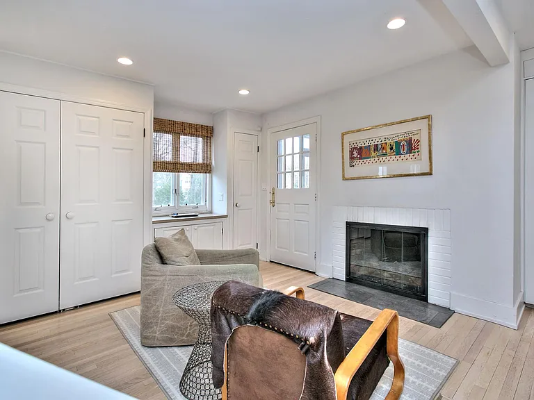 28 Narrow Rocks Rd — Photo 2