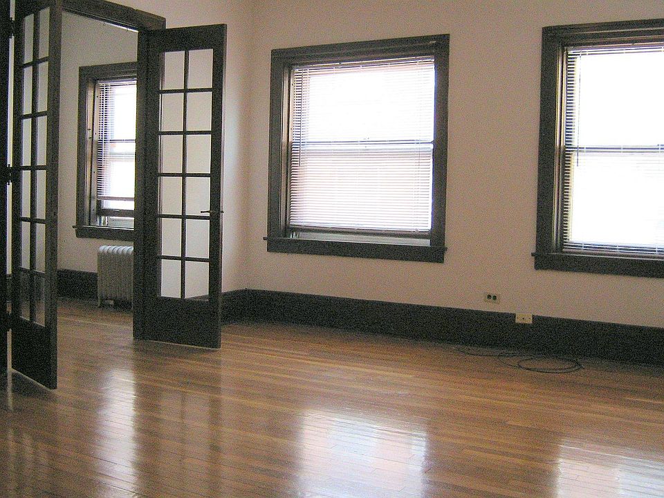 1st image of 1388 Lakeland Ave