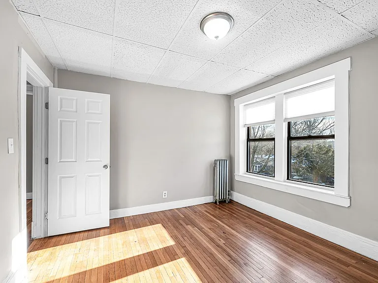 92 Woodside Terrace — Photo 24