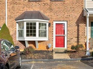 1324 Blue Jay Dr, Lancaster, PA 17601