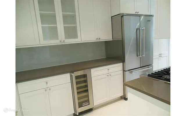 Rented by Douglas Elliman | media 34