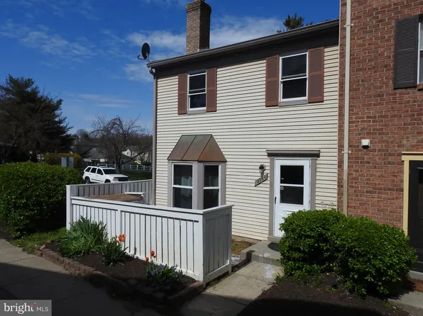 19964 Appledowre Cir #401, Germantown, MD 20876