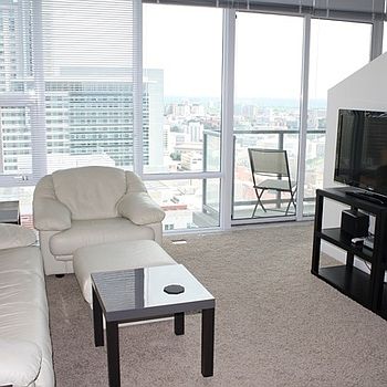 Living Area, TV & View