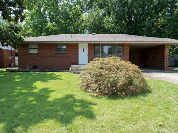 4205 Saundralane Dr NW, Huntsville, AL 35805