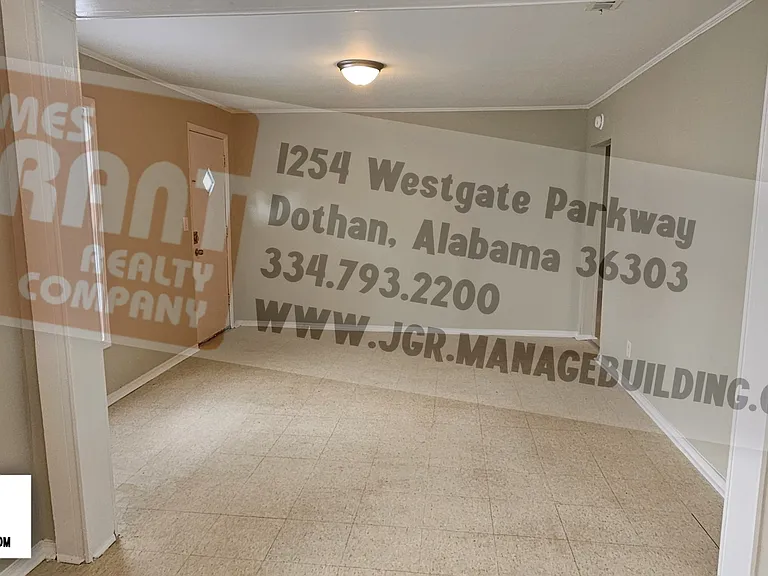 1107 E Lafayette St — Photo 15