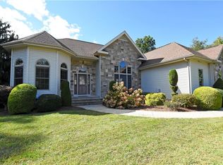 45 E Lantern Rd, Lincoln, RI 02917