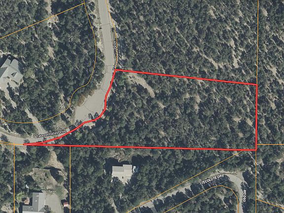 2nd image of 8 Tablazon Valley Dr