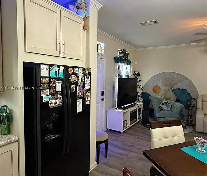 4219 Royal Manor Blvd #HOUSE — Photo 11