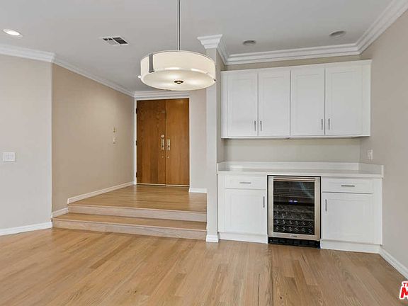 2nd image of 11808 Dorothy St APT 201