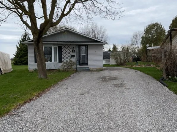 8 Maple Leaf Ter, Innisfil, ON L0L 1L0