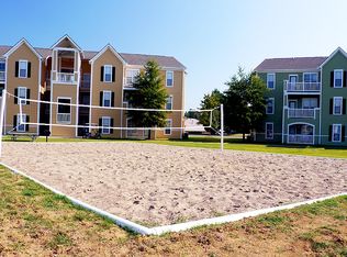 237 W Peach St APT 404, Martin, TN 38237