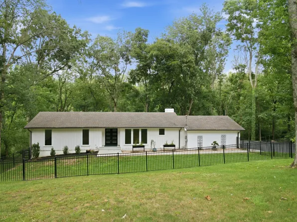 133 Featherstone Dr, Franklin, TN 37069