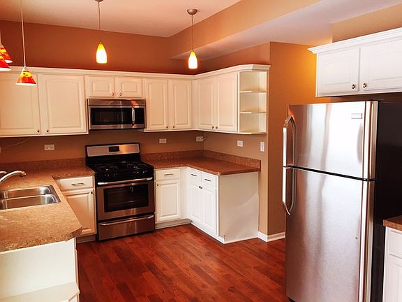 3rd image of 506 Juniper Dr