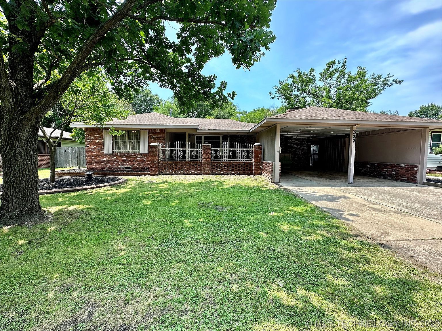 327 N 33rd St, Muskogee, OK 74401 | Zillow