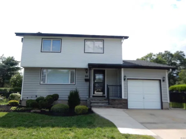 86 Ridge Rd, Wheatley Heights, NY 11798