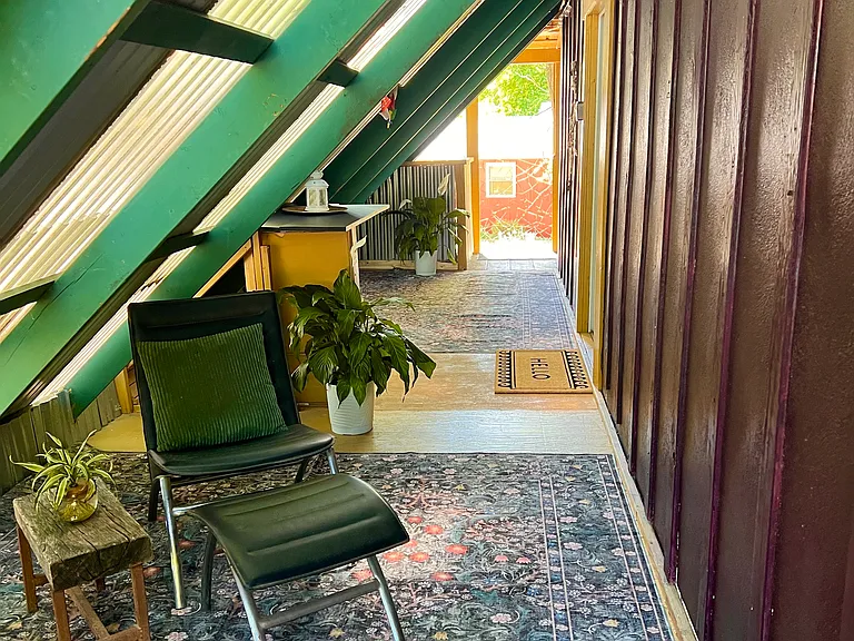2 Domino Ln — Photo 9