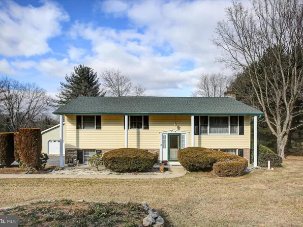 10839 Old Forge Rd, Waynesboro, PA 17268