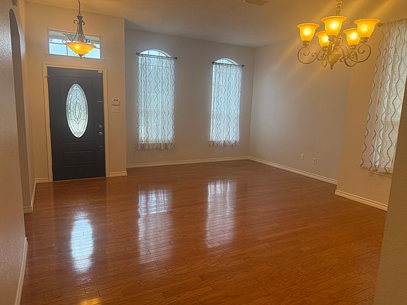 2nd image of 4600 Spanishmoss Dr