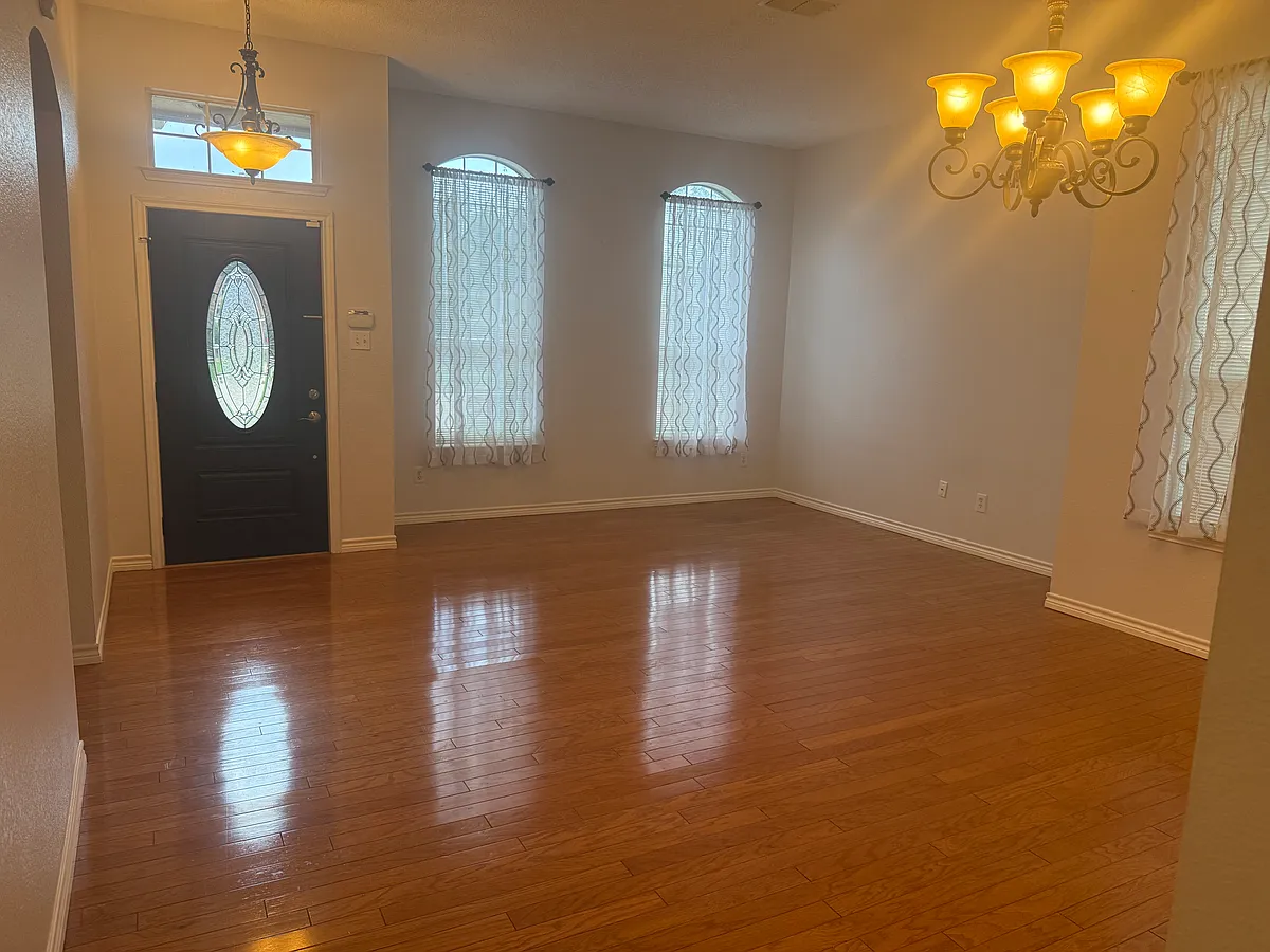 Building Photo - 4600 Spanishmoss Dr
