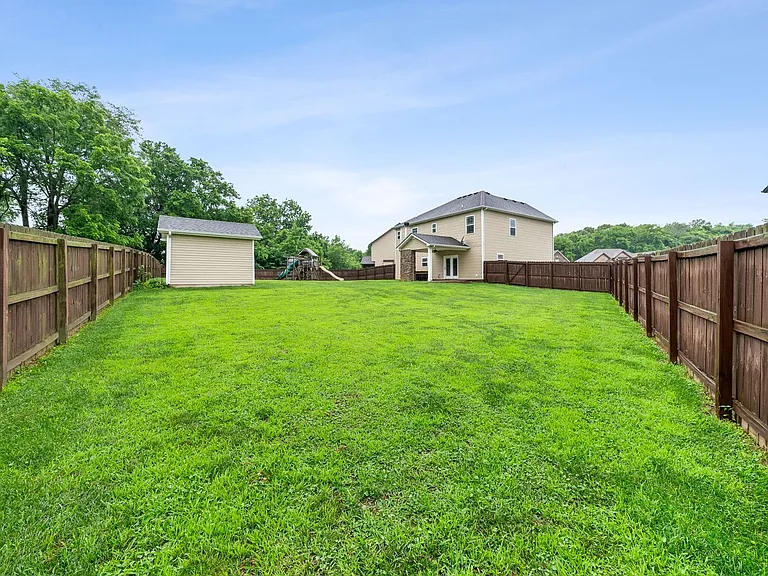 1170 Dygert Ct — Photo 32