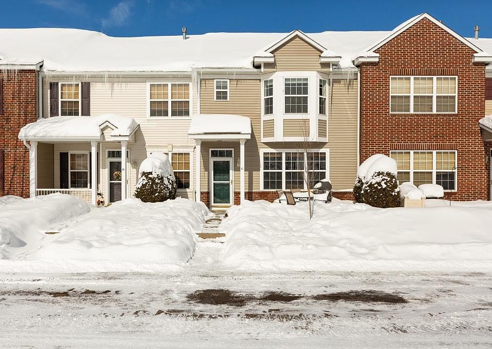 1st image of 10921 Fergus St NE Unit C