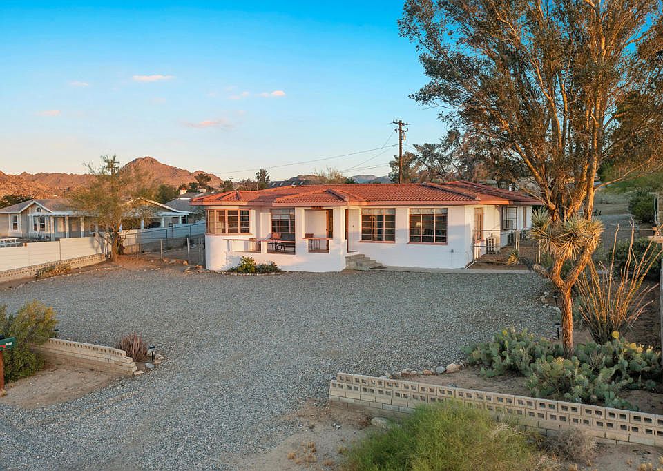 1st image of 61815 Alta Vista Dr
