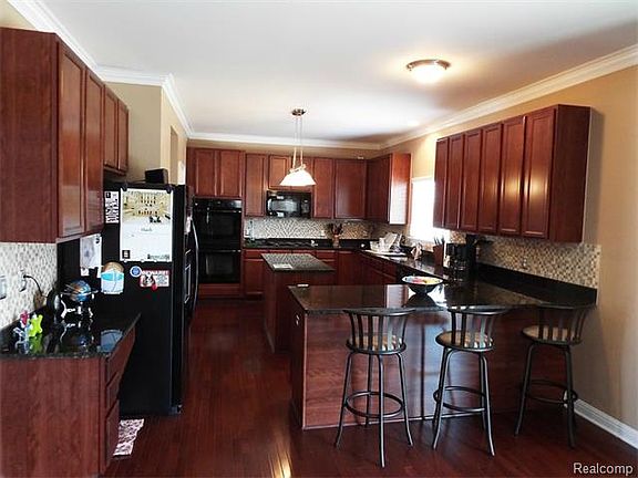 2nd image of 23762 Copperwood Dr W