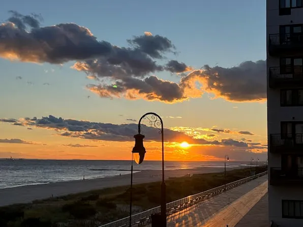 100 W Broadway, Long Beach, NY