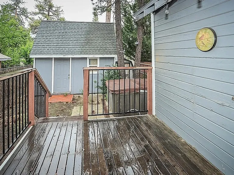 1013 W Sherwood Blvd — Photo 16