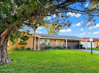 1404 Suwanee Rd, Daytona Beach, FL 32114