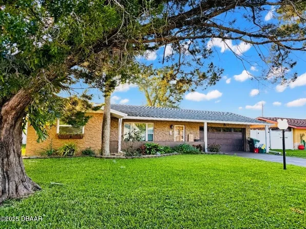 1404 Suwanee Rd, Daytona Beach, FL 32114