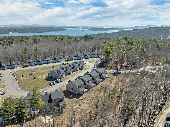 2nd image of 98 Brook Hill #98