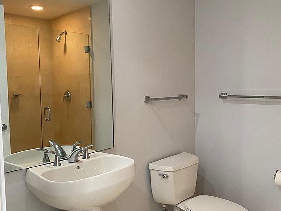 5th image of 1060 Brickell Ave APT 211
